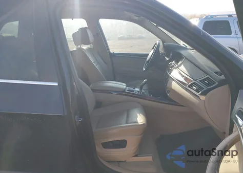 2013 BMW X5 xDrive35I/xDrive35I Premium/xDrive35I Sport Activity из США, поврежденный, VIN 5UXZV4C52D0G53783